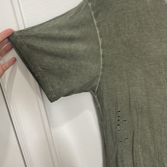 Washed Destructed Scoop Neck Tee - Picture 10 of 12